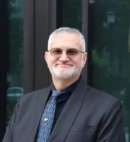 Dr. Everett E. Carpenter